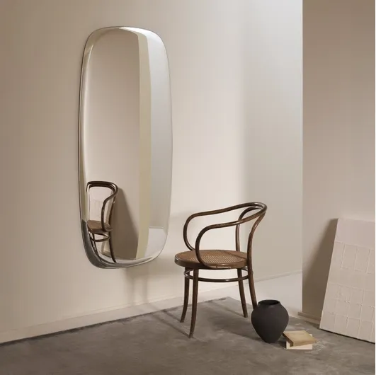 Liar Mirror by Glas Italia