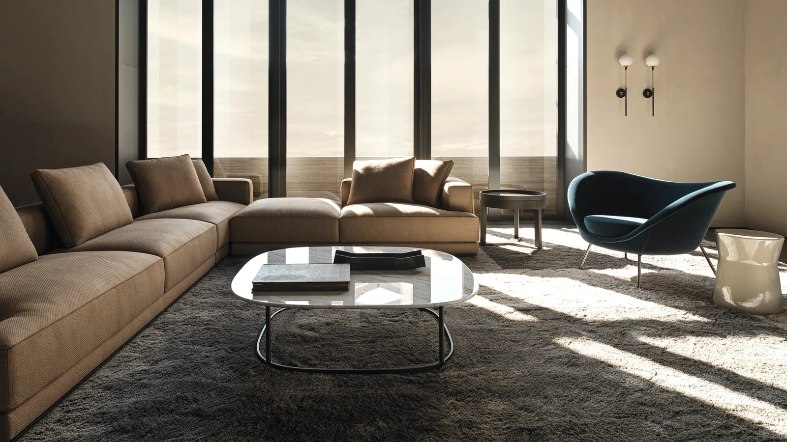 Regent marble coffee table by Molteni & C