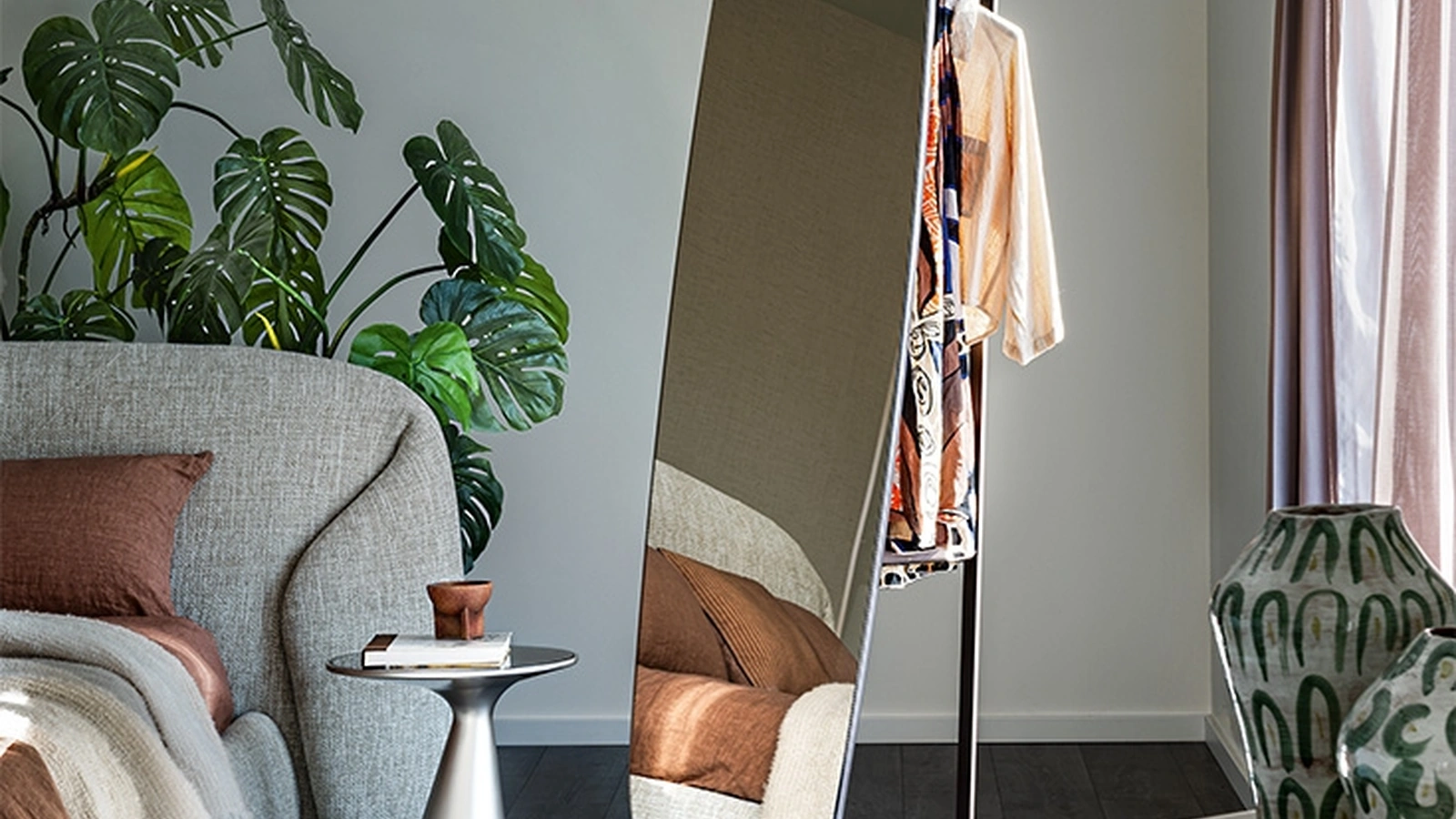 Pierre Servomuto Mirror by Cattelan Italia