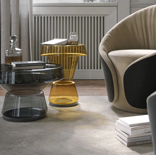 Giudecca coffee table made of blown glass by Tonin Casa.