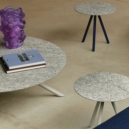 Mini Heb coffee table with marble top by Desalto.