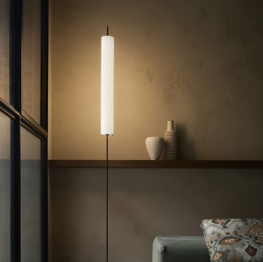 Hono floor lamp by Luceplan