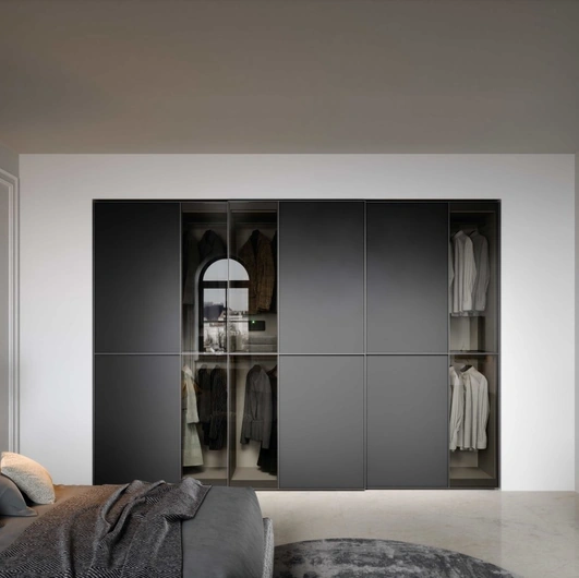 Layer sliding wardrobe by Novamobili