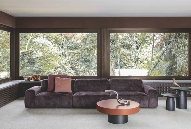 Cloud upholstered fabric linear sofa by Flexteam