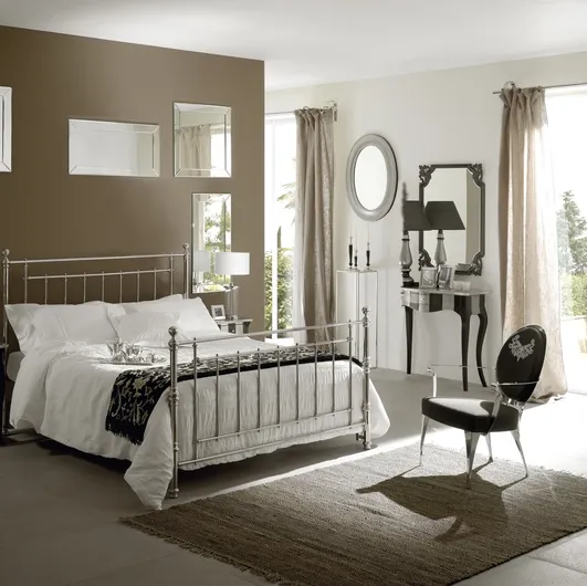 English double bed by Cantori