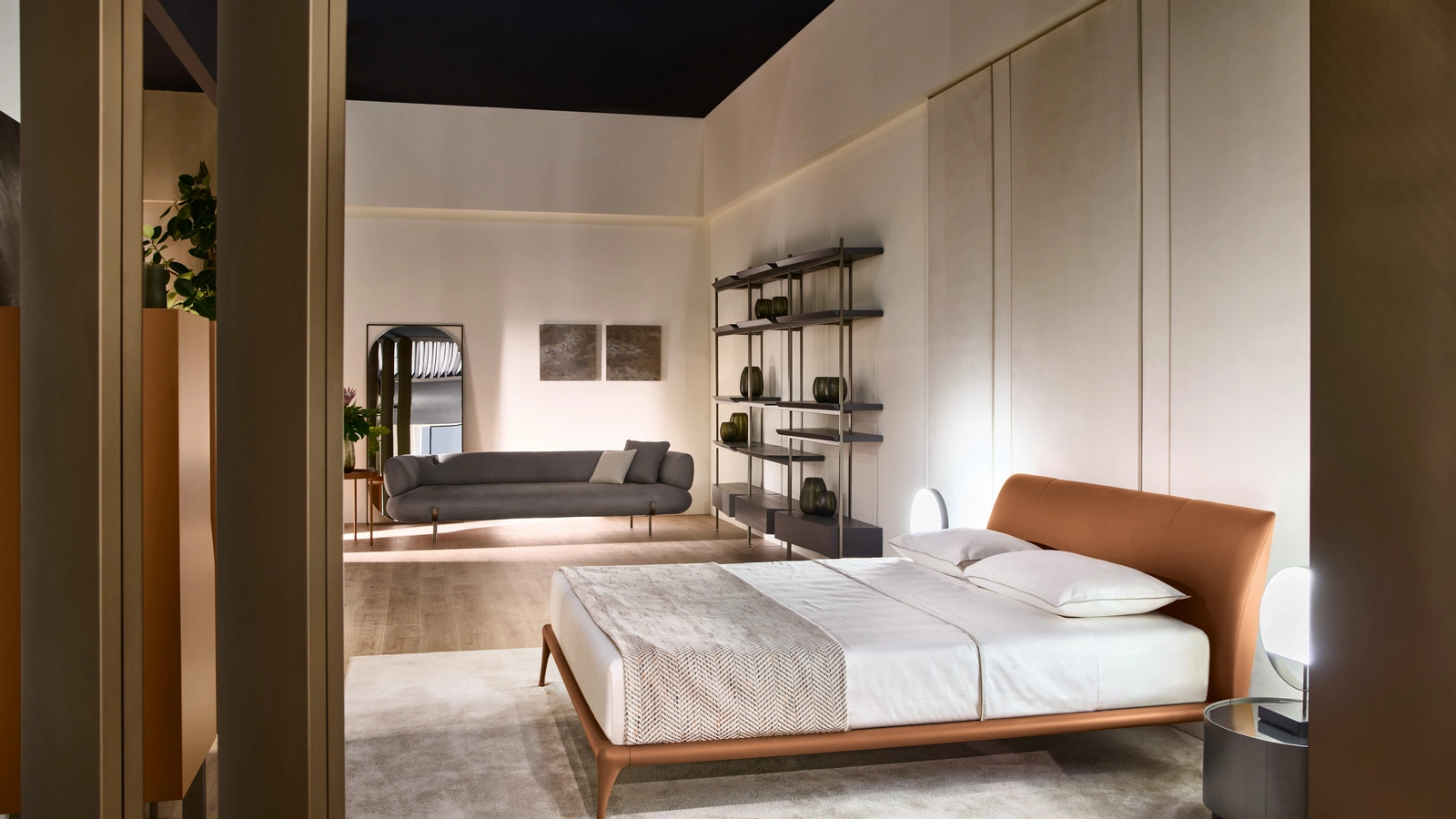 Modern leather bed Iseo 24 by Cantori