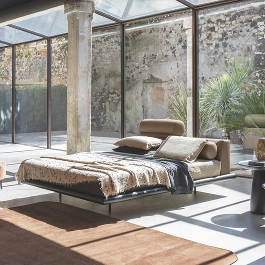 Kite Bed in leather by Flexteam