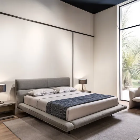 Sharon bed in linen fabric by Cantori.