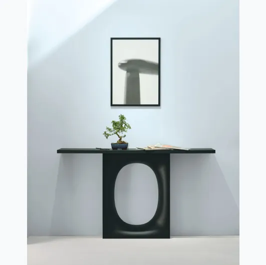 Holo Console Entrance Mobile by Kristalia