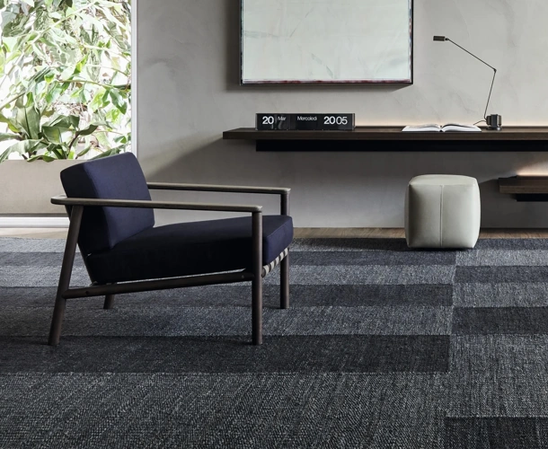 Gillis fabric armchair by Molteni & C