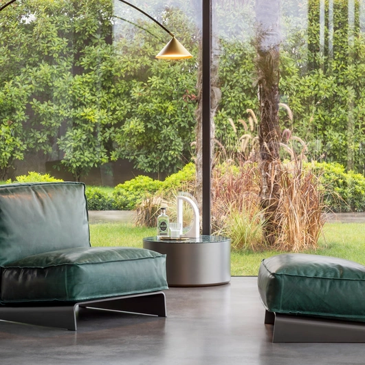 Desirèe Tor leather armchair