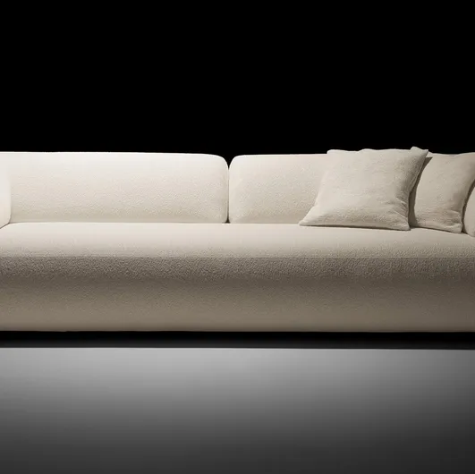 Linear design sofa Kamari by Twils