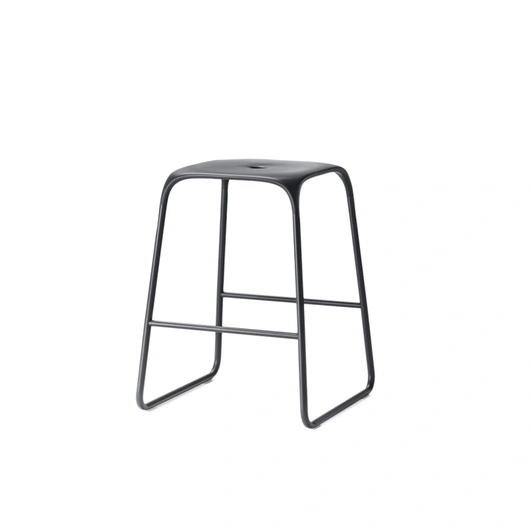 Bobo stool with polypropylene seat and metal structure by Veneta Cucine.