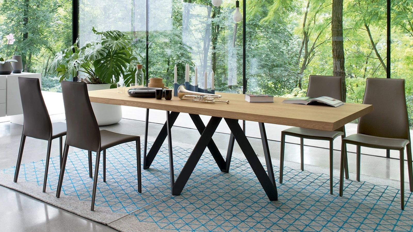 Aida padded chair by Calligaris