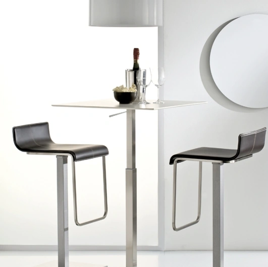 Kuadra leather stool by Pedrali