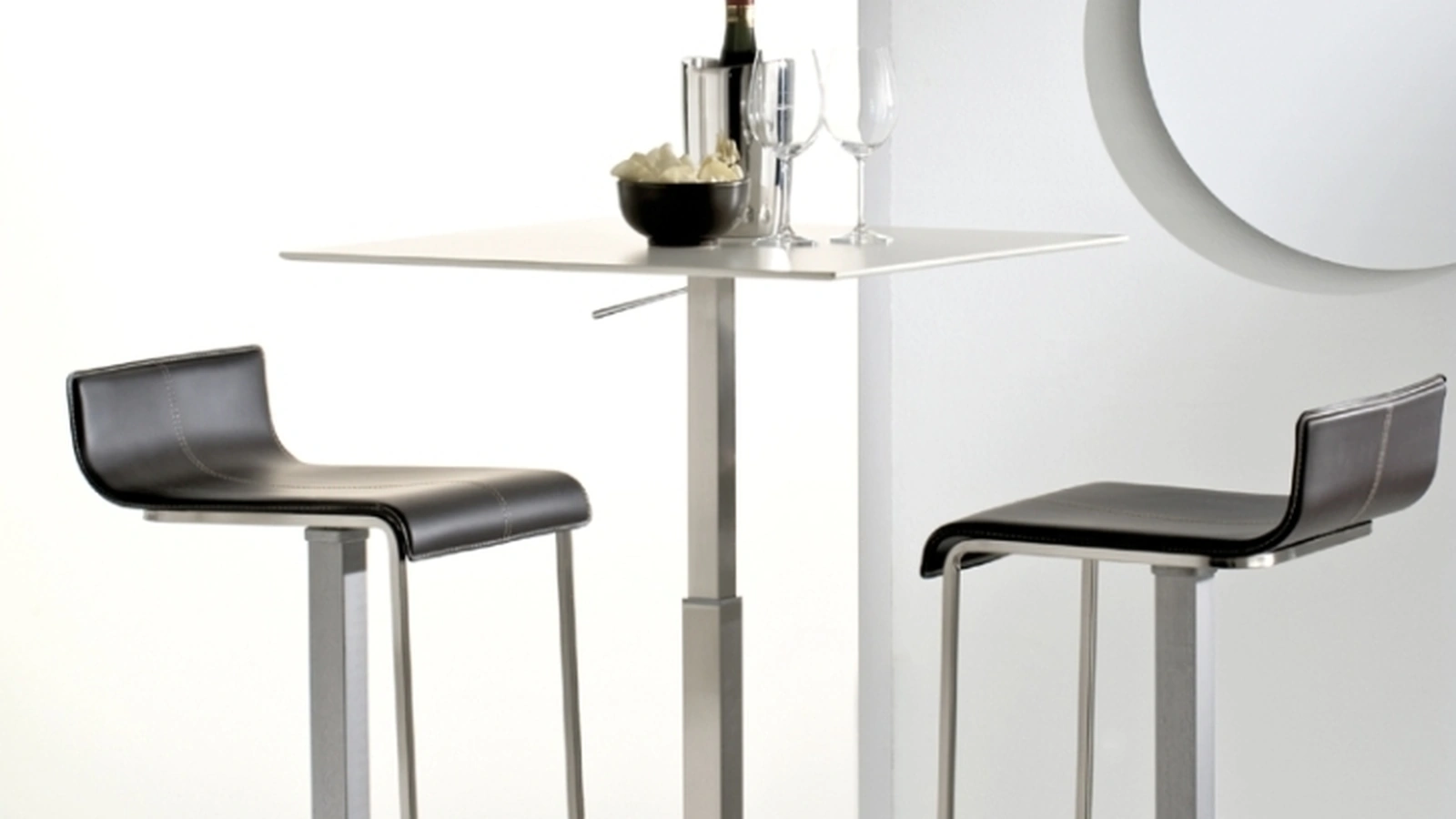 Kuadra leather stool by Pedrali