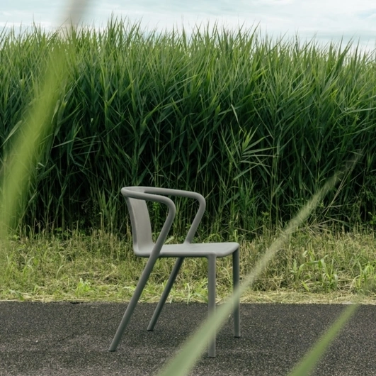 RE Air-Armchair by Magis