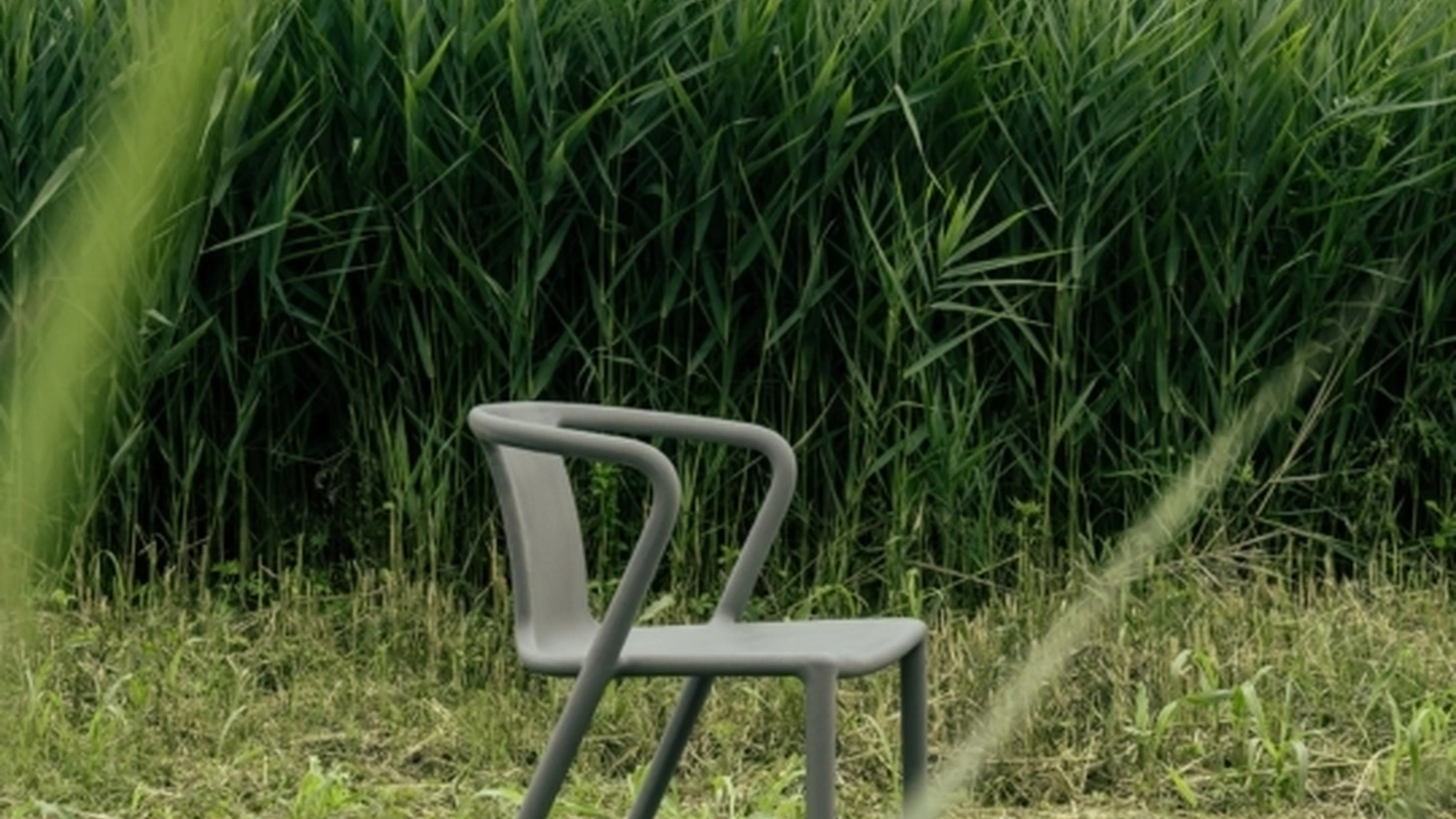 RE Air-Armchair by Magis