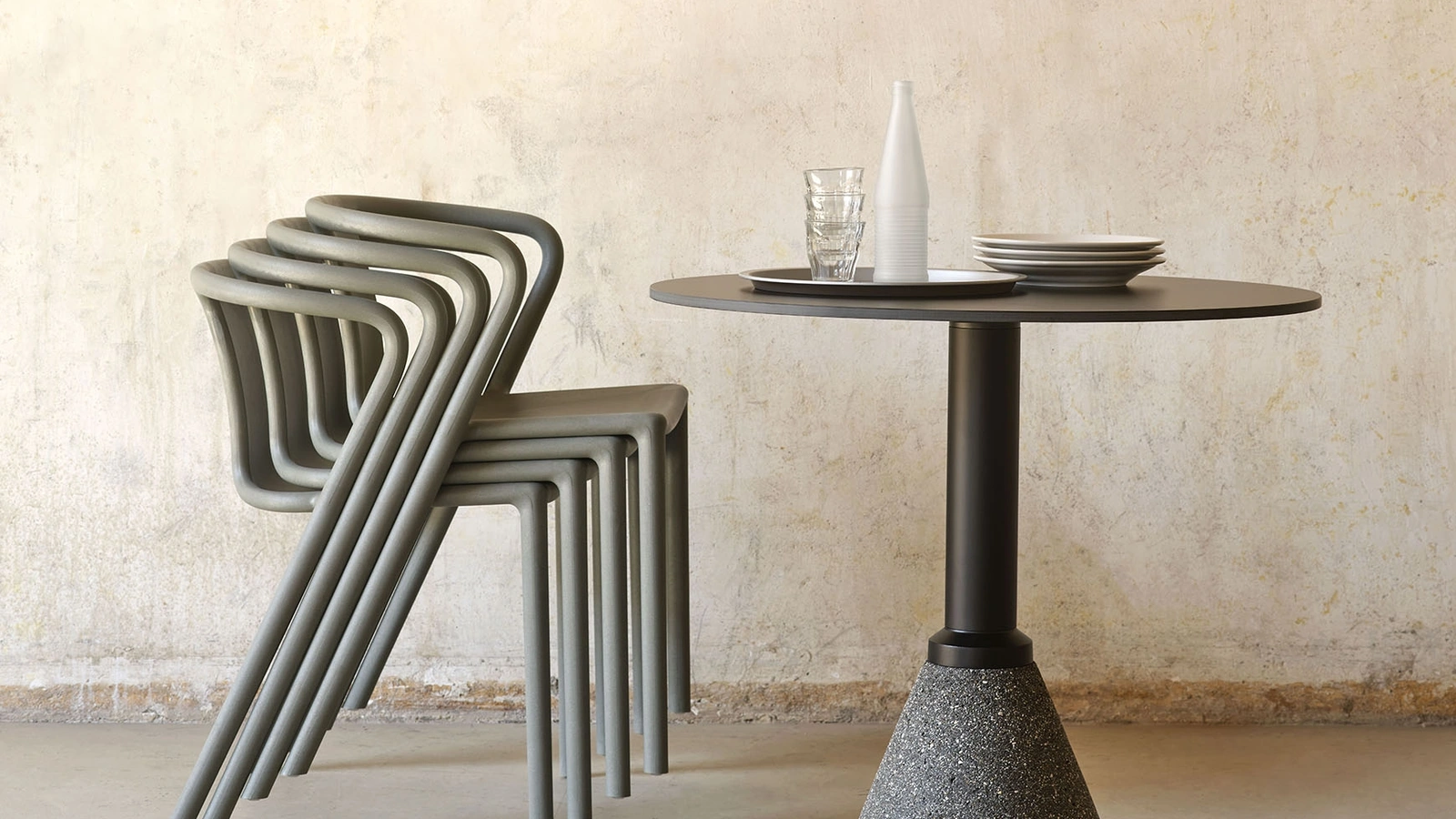 RE Air-Armchair by Magis