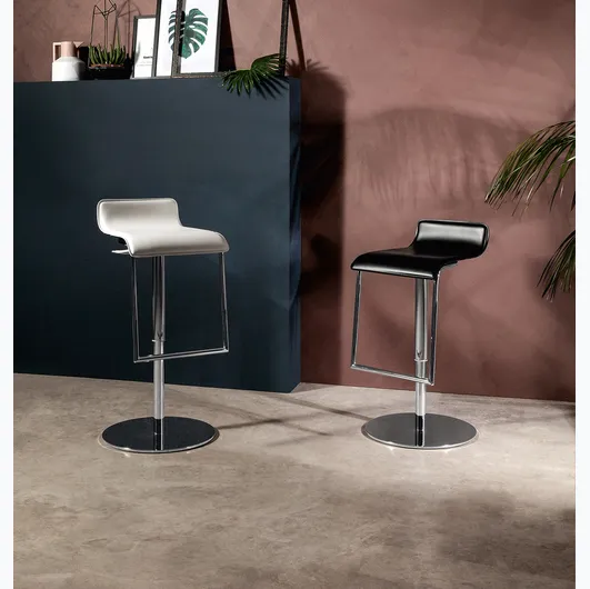 Milano leather stool by Tonin Casa