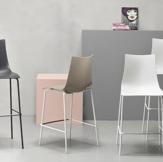 Zebra Stool in Technopolymer by Scab Design
