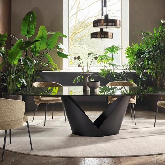 Calla table by Calligaris