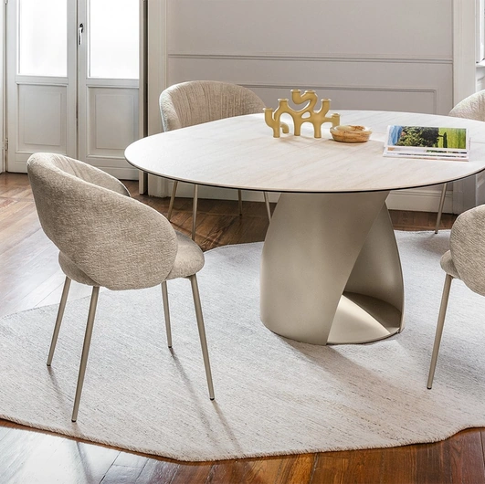 Cyclone round table by Calligaris