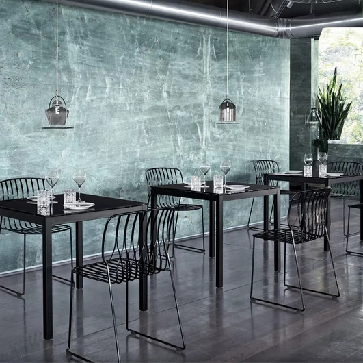 Diesis kitchen table by Bontempi.