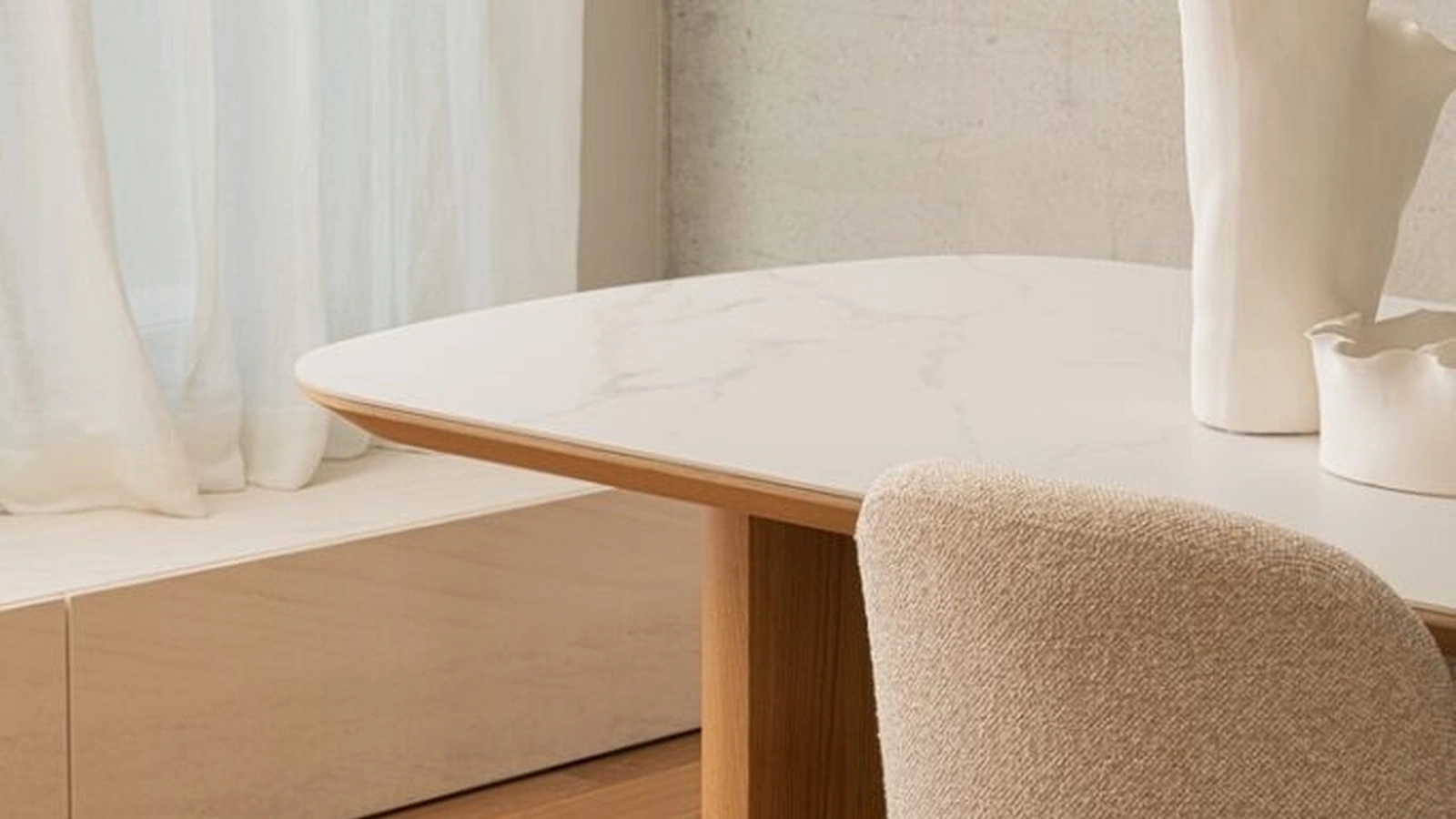 Gavriel ceramic top table by Bizzotto