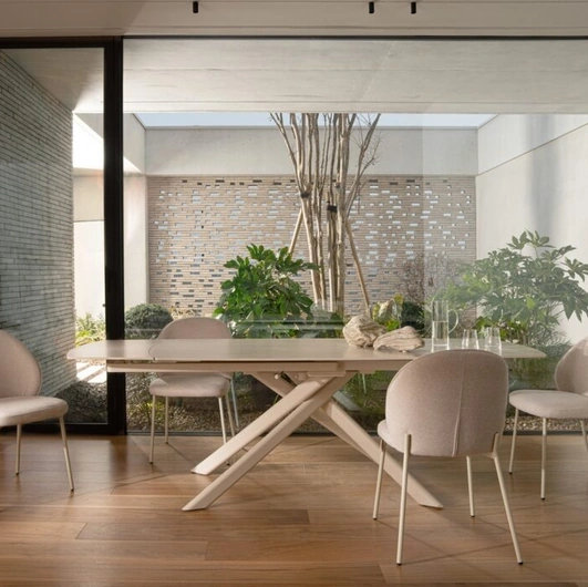 Joakim Table in Ivory Porcelain Stoneware by Bizzotto