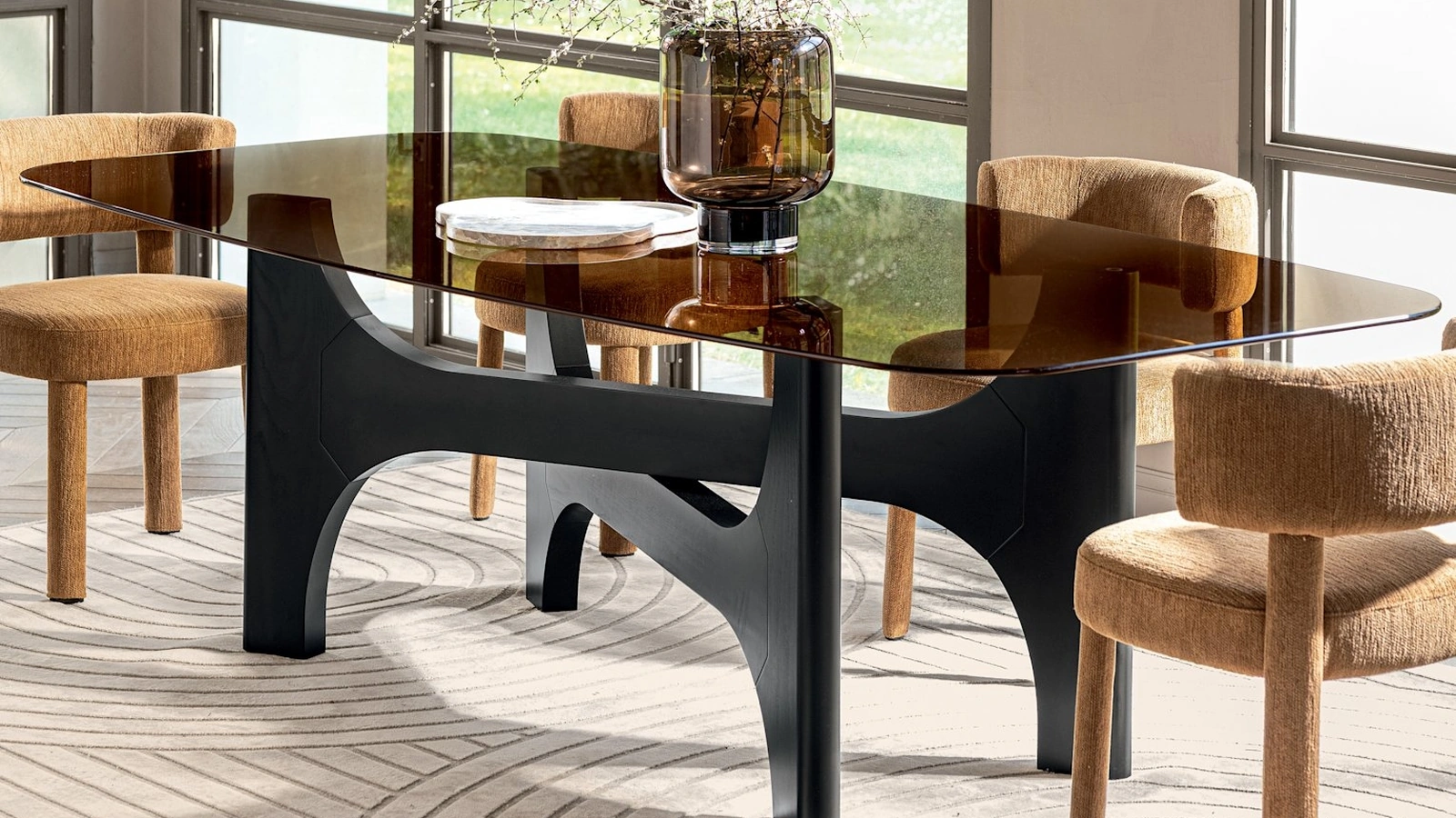 Nogu glass table by Calligaris