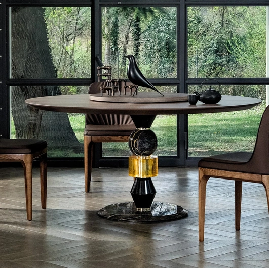 Round table with Pandora wood top by Tonin Casa.
