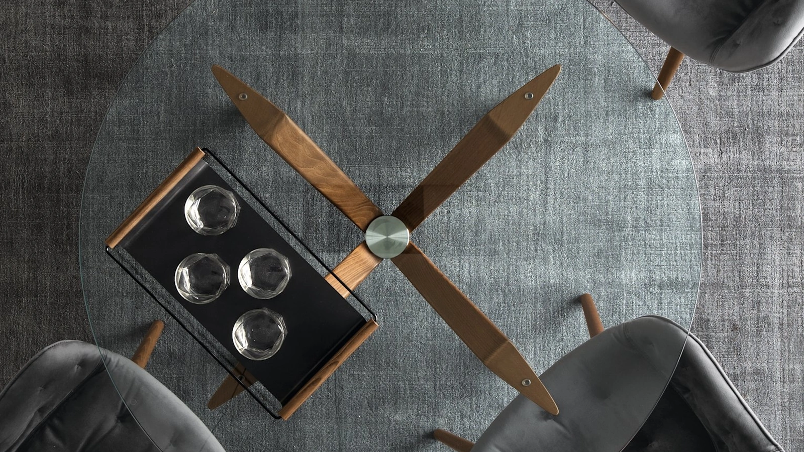 Tokyo round glass table by Calligaris