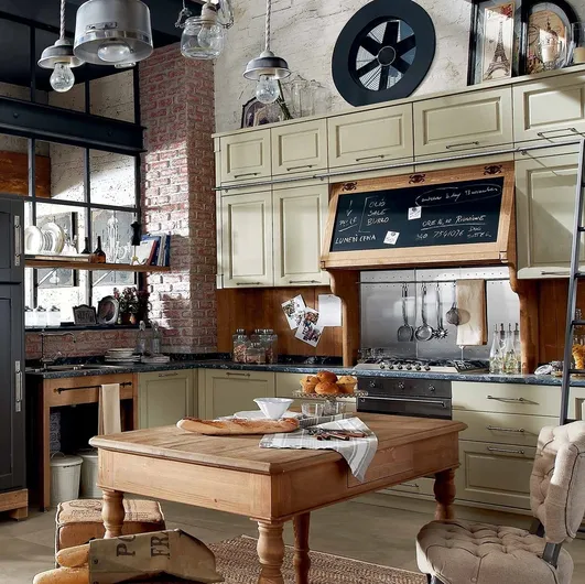 Classic Nolita corner kitchen in lacquered wood by Marchi.