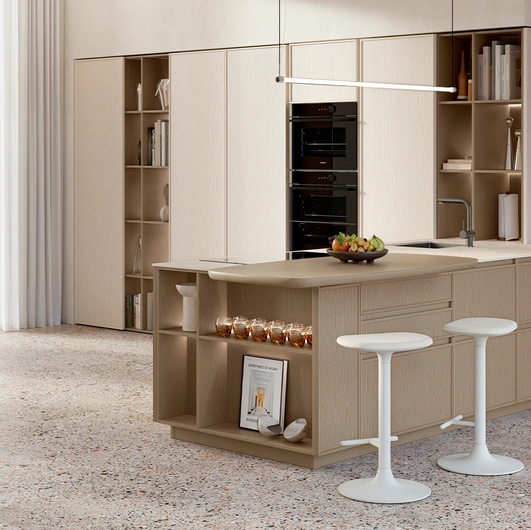 Modern kitchen with Sakura 19 peninsula in lacquered ash, brown and cream by Veneta Cucine