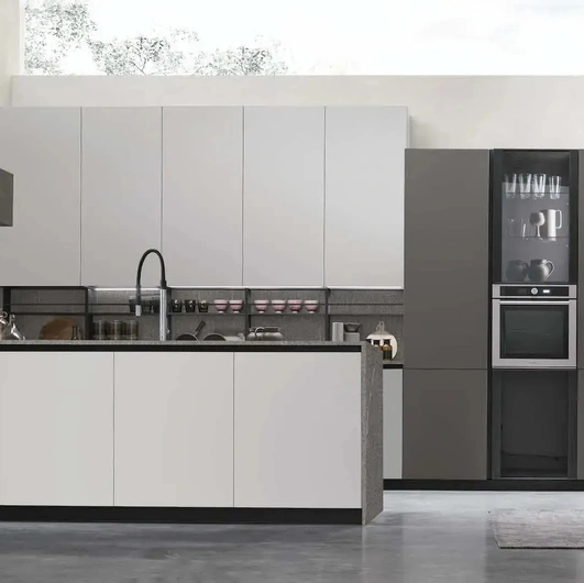 Modern Kitchen with Metropolis 13 Peninsula by Stosa