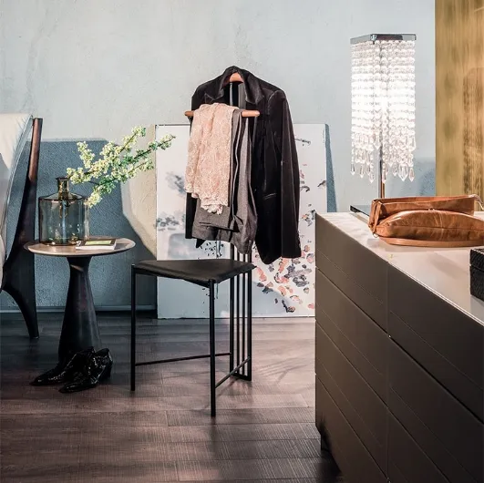 Coat rack in painted steel and solid Walnut Yannik by Cattelan Italia.