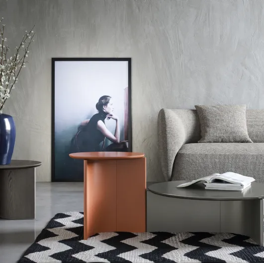 Balance coffee table in lacquered or Novamobili wood.