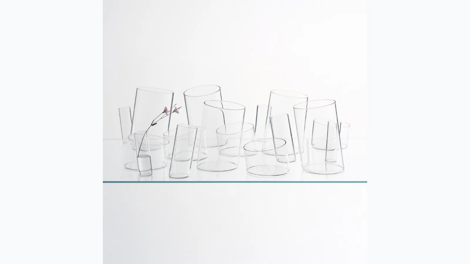 Bow vases by Glas Italia
