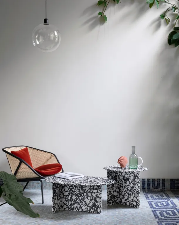 Chap coffee table in Palladio Moro marble by Miniforms.