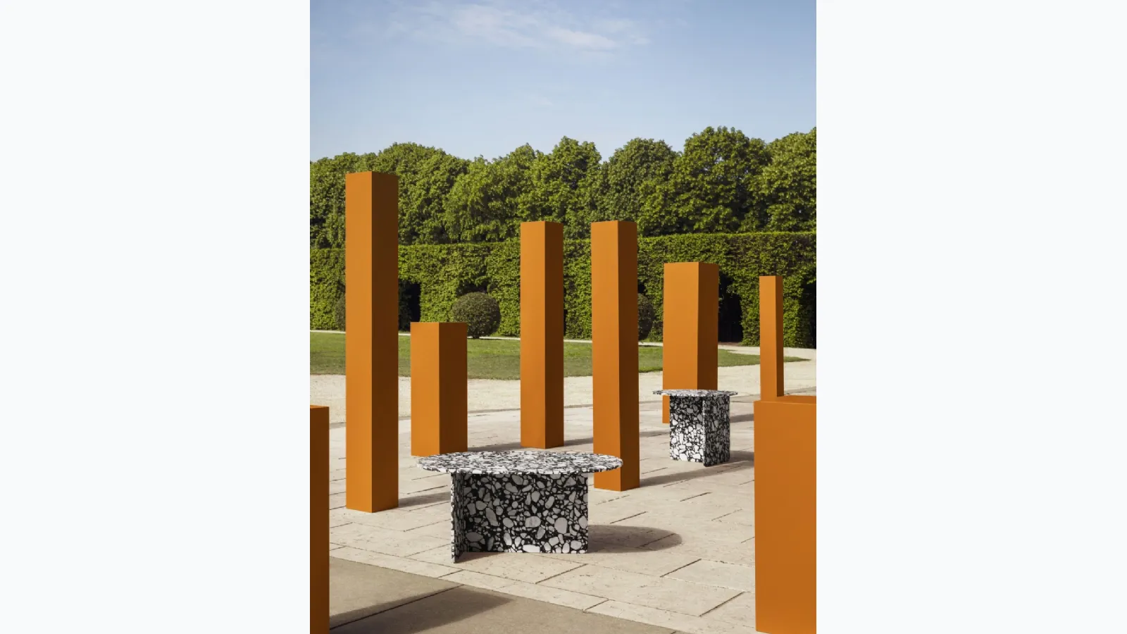 Chap coffee table in Palladio Moro marble by Miniforms.