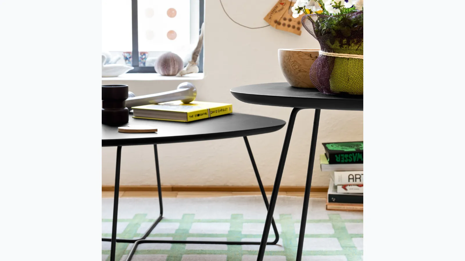 Black lacquered Ciop coffee table by Connubia