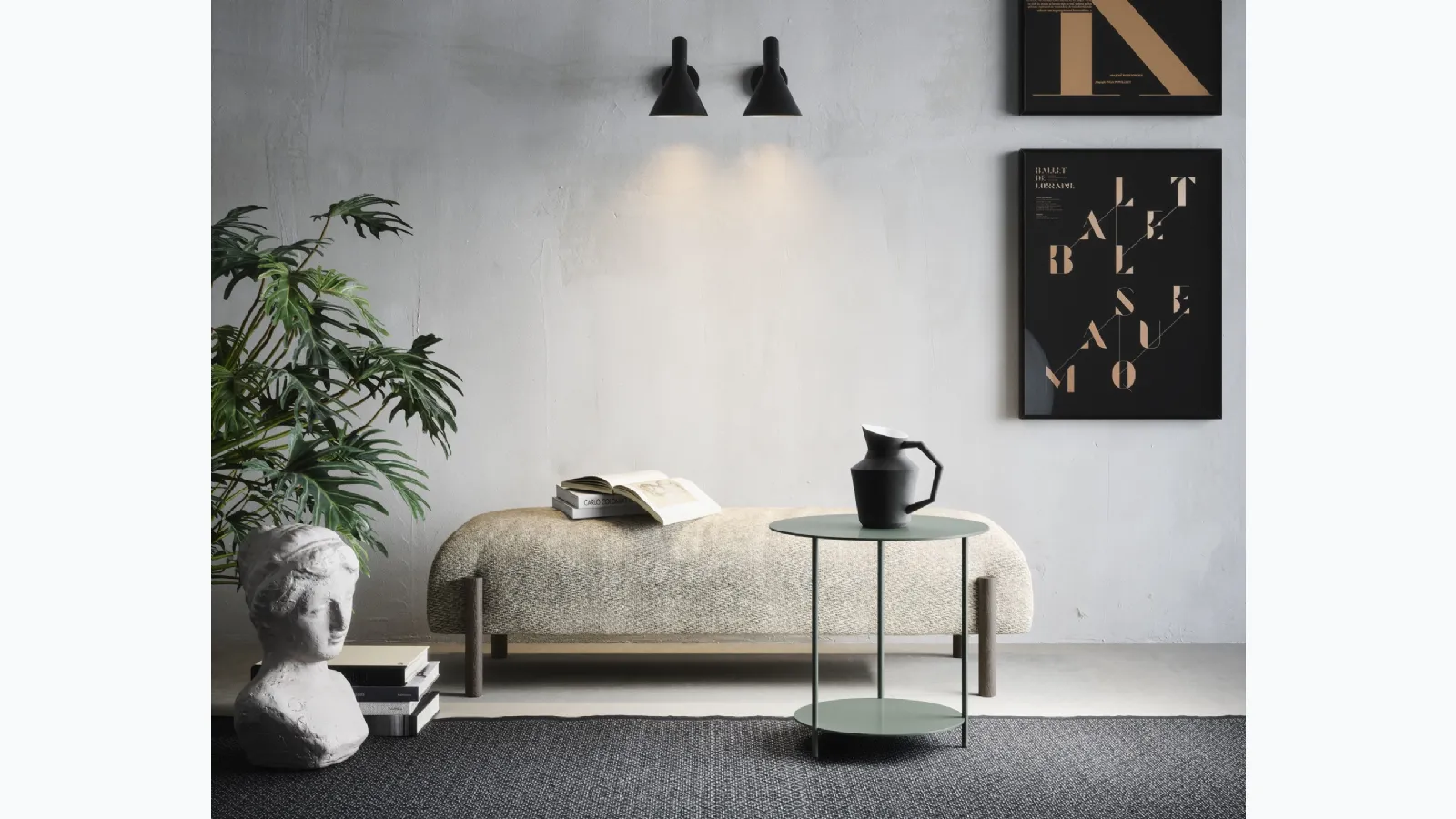 Circle lacquered metal coffee table by Novamobili