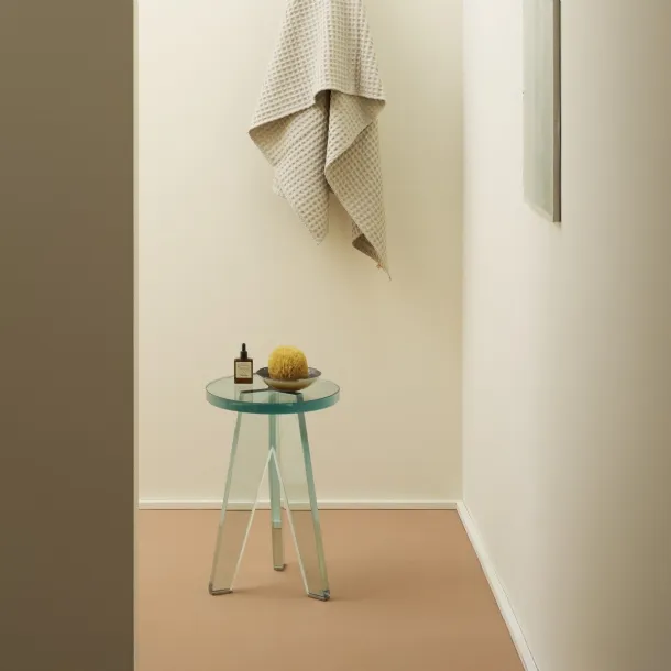 Crystal Stool coffee table by Glas Italia