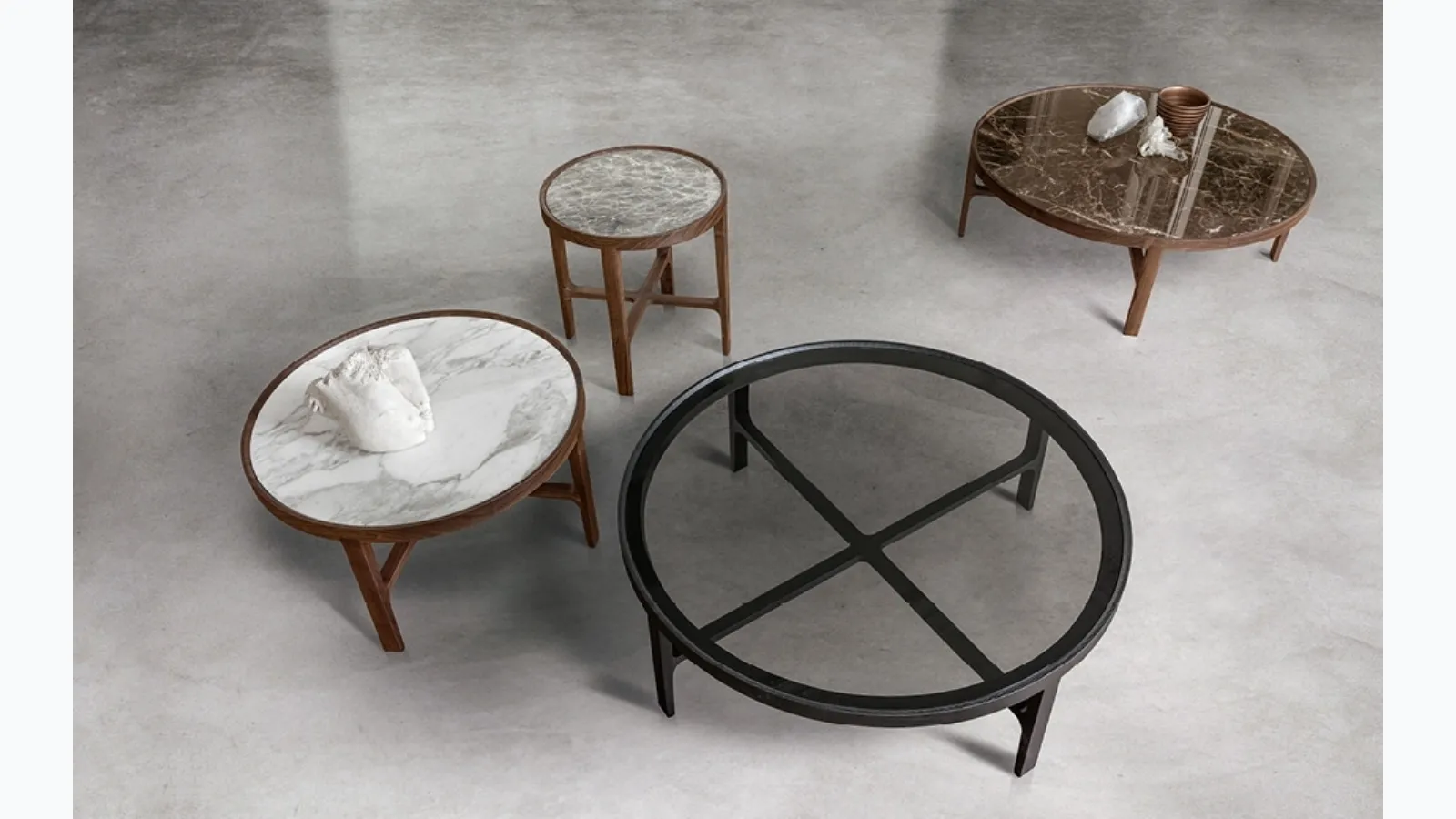 Solid wood coffee tables with marble or smoked glass top Cyclos by Alivar.