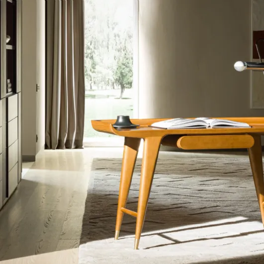 Writing desk D-847-1 in solid wood by Molteni & C.