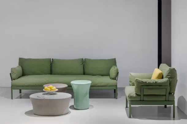 Fun-Go coffee table in clay or glazed by Kristalia