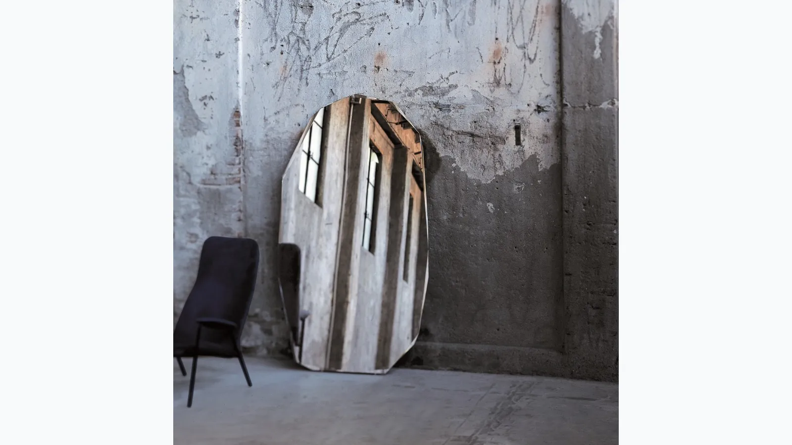 Kooh-I-Noor mirror by Glas Italia