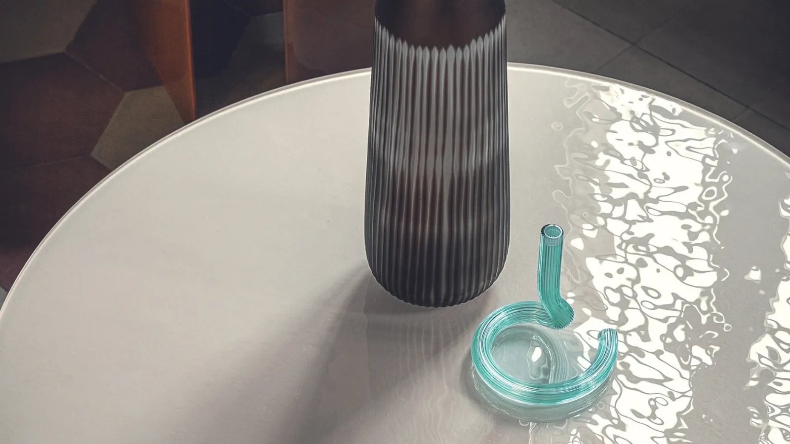 Glass coffee table Lagune by Calligaris.