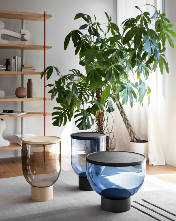 Mastea coffee table in Murano glass with wooden top and base by Miniforms.